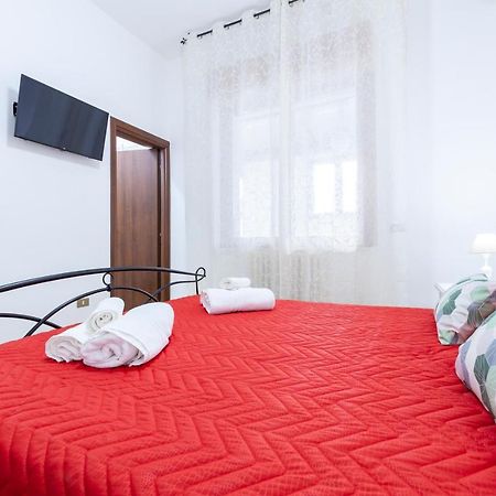 Lupomonaco Rooms Veglie Bagian luar foto
