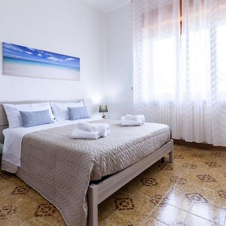 Lupomonaco Rooms Veglie Bagian luar foto